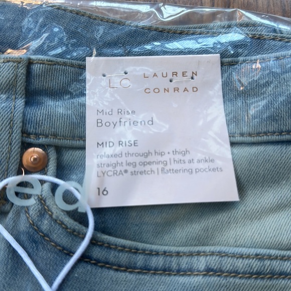 LC Lauren Conrad Mid Rise Slim Fit Boyfriend Jeans Brigitte Light Wash Denim NWT - Picture 10 of 11